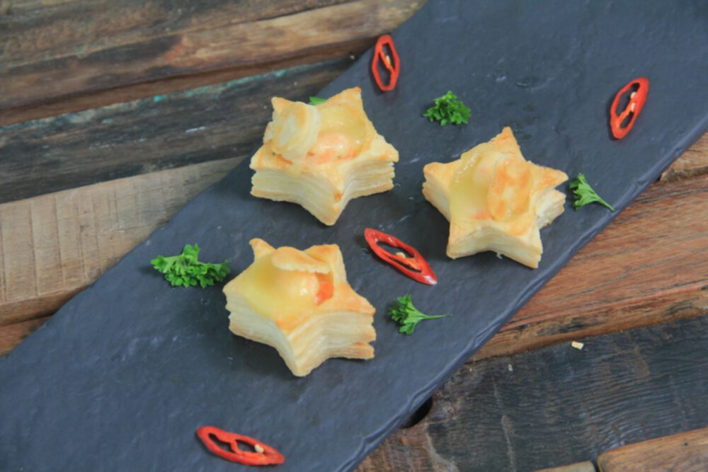 Gratinated Prawn Veloute Vol-au-vent Cocktail