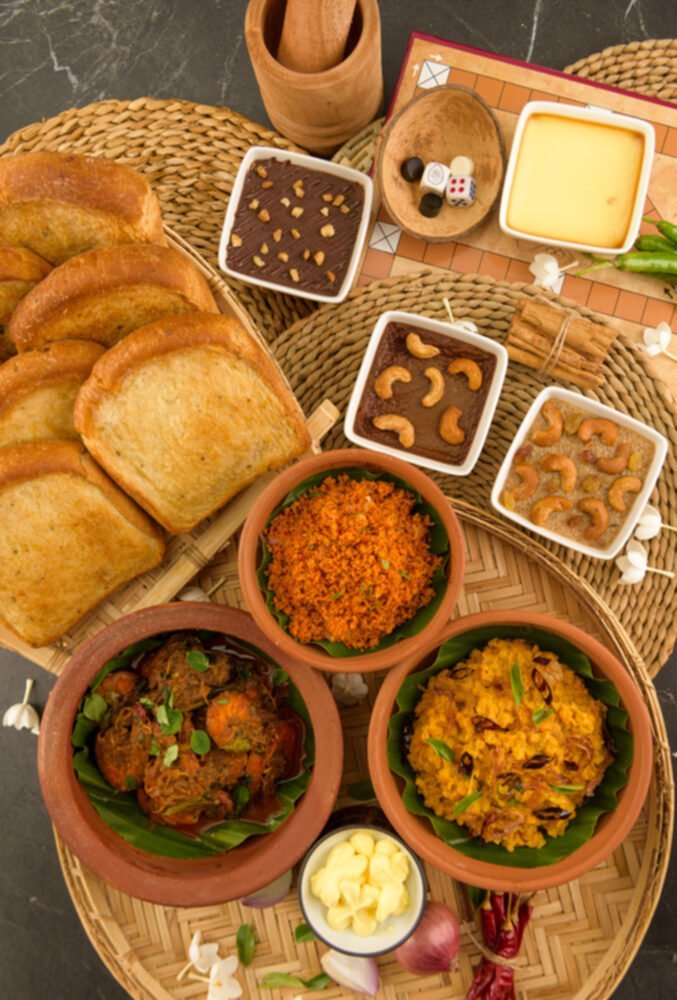 Roast Paan with Prawn Curry & Dessert (4 pax each)