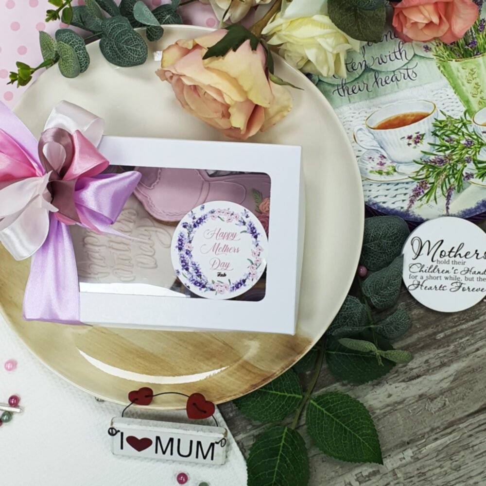 Mother's Day Vanilla & Nut Cookie Box