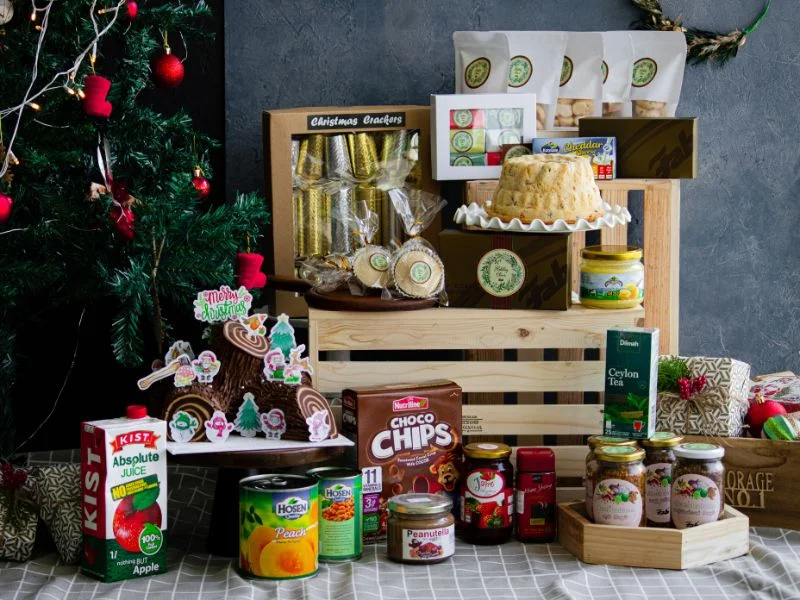 Bronze Hamper (Fab and Seasonal Products)