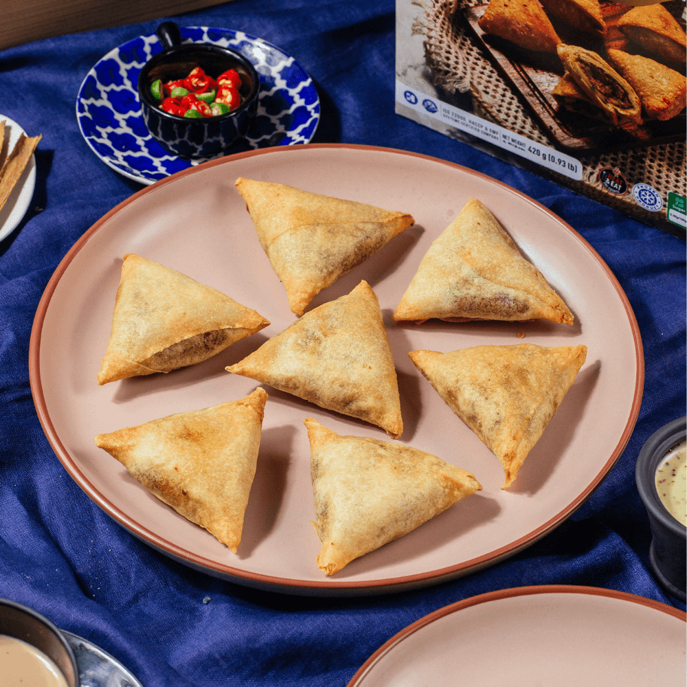 Frozen Vegetable Samosas (8 in a pack) - Image 2